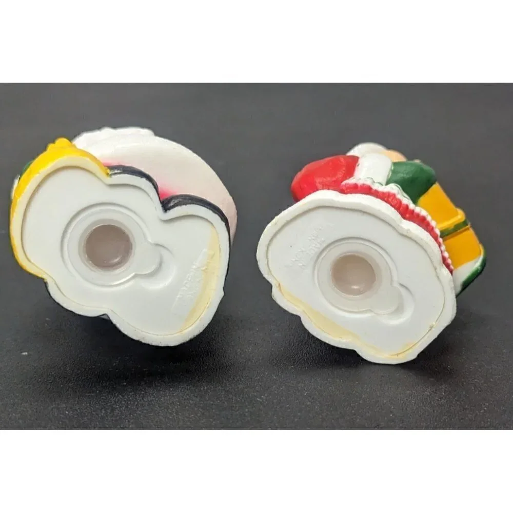 Vintage 1986 McCrory Corp Mr. and Mrs. Claus Salt and Pepper Shakers Hong Kong